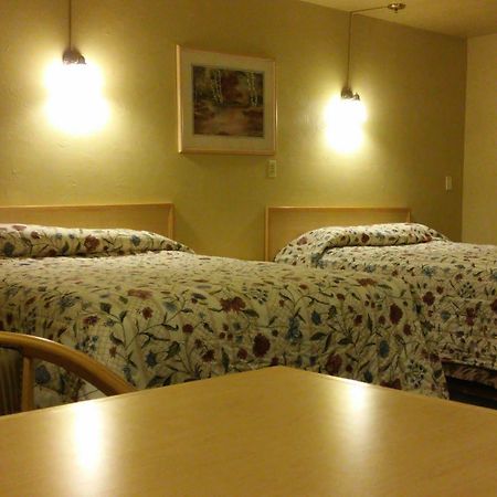 Budget Host Longhorn Motel Byers Esterno foto