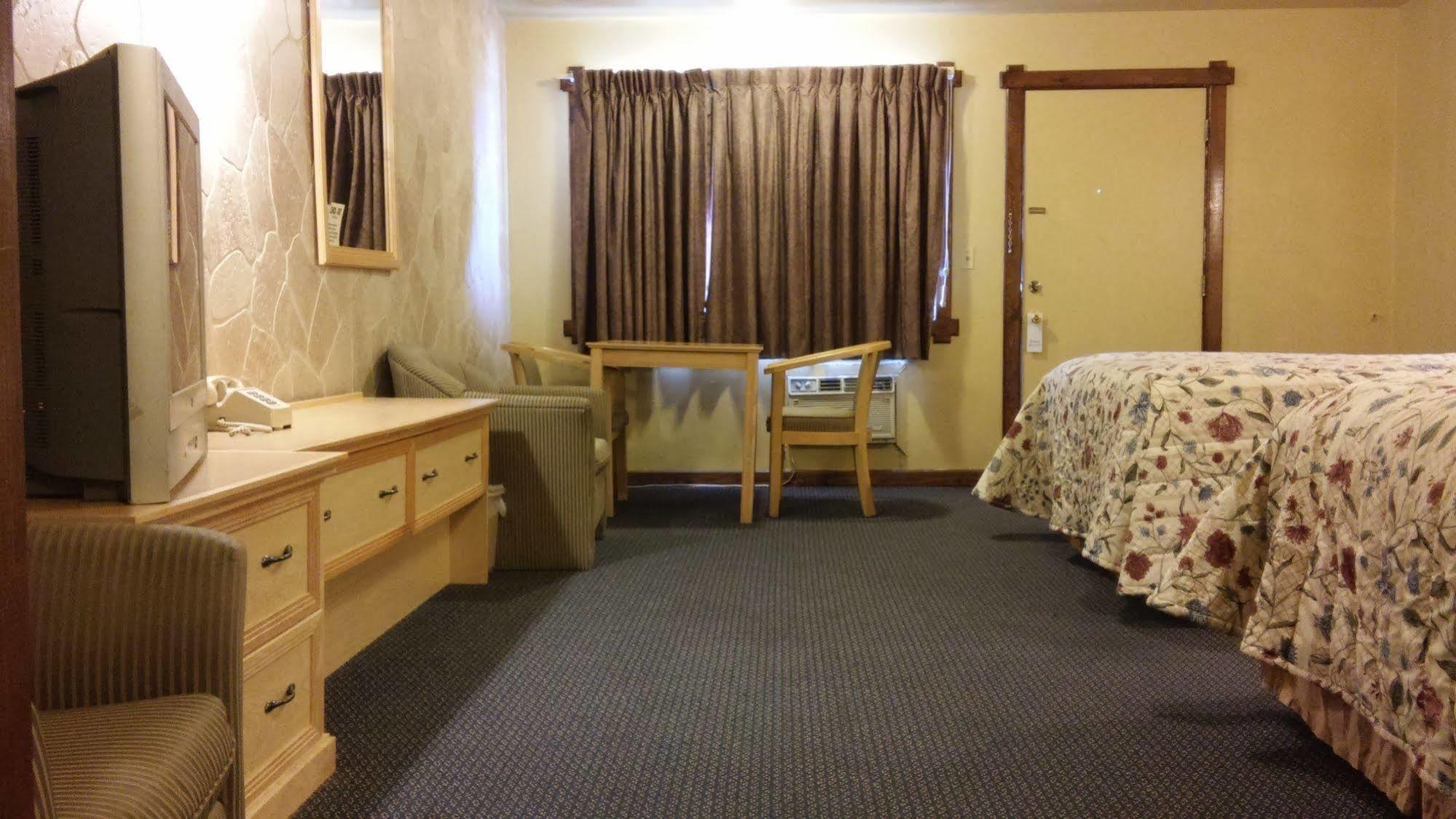 Budget Host Longhorn Motel Byers Esterno foto