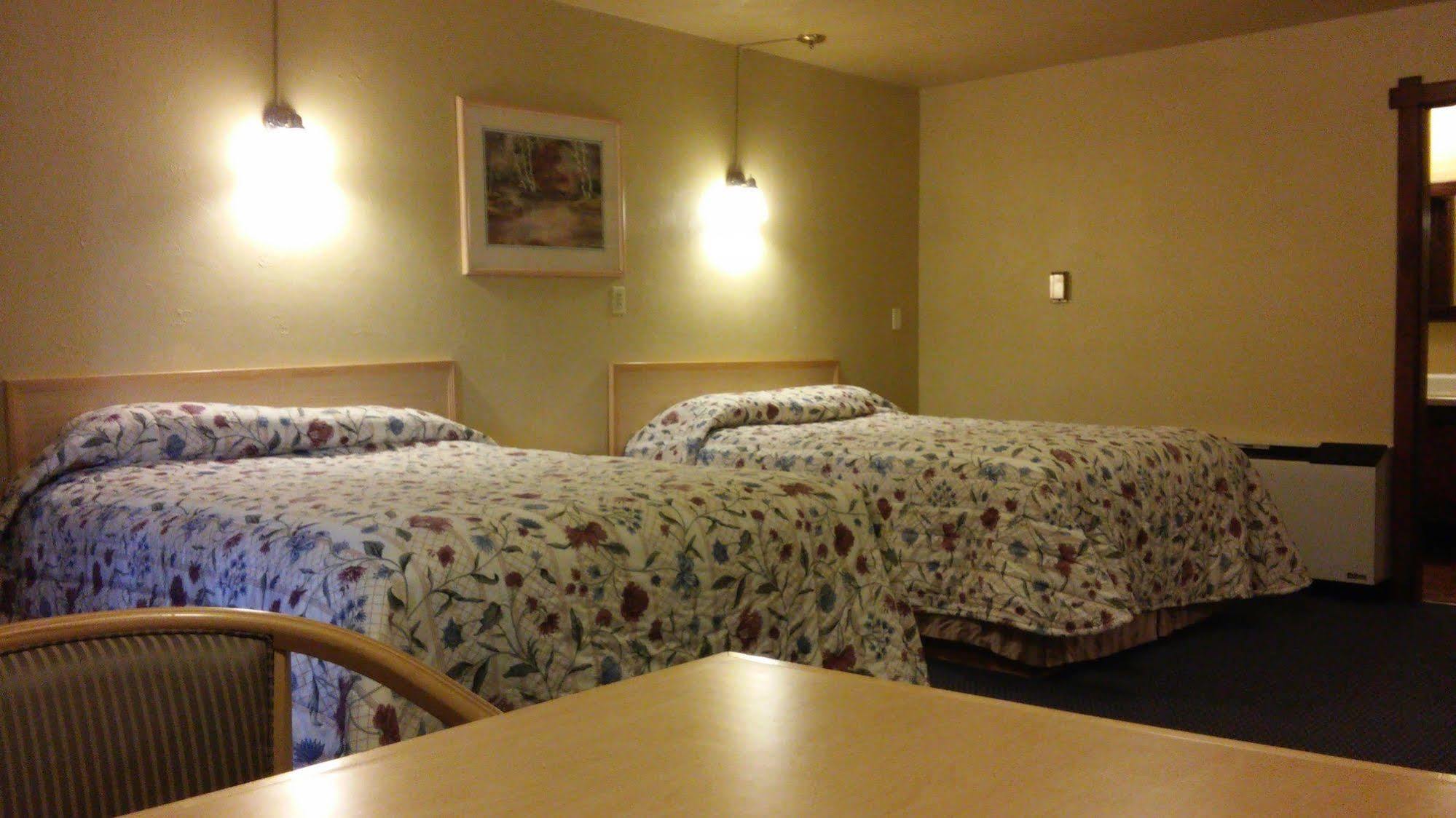 Budget Host Longhorn Motel Byers Esterno foto